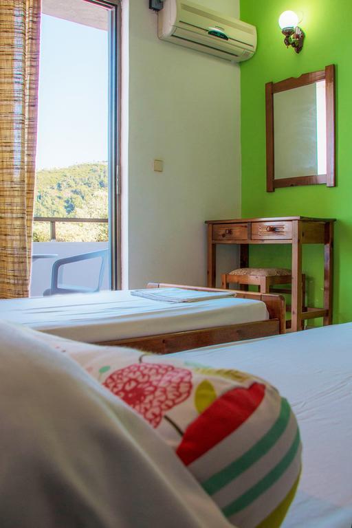 Nikos Bnb Faliraki Pokoj fotografie
